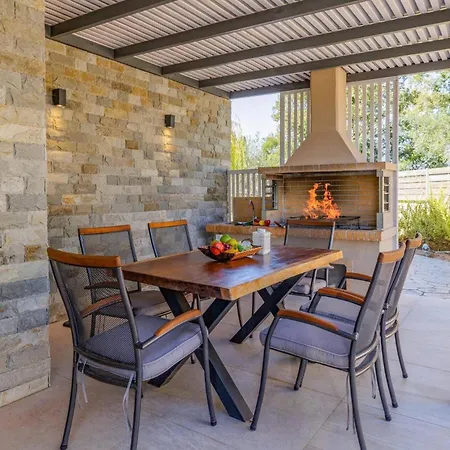 Oras Corfu Thaleia By